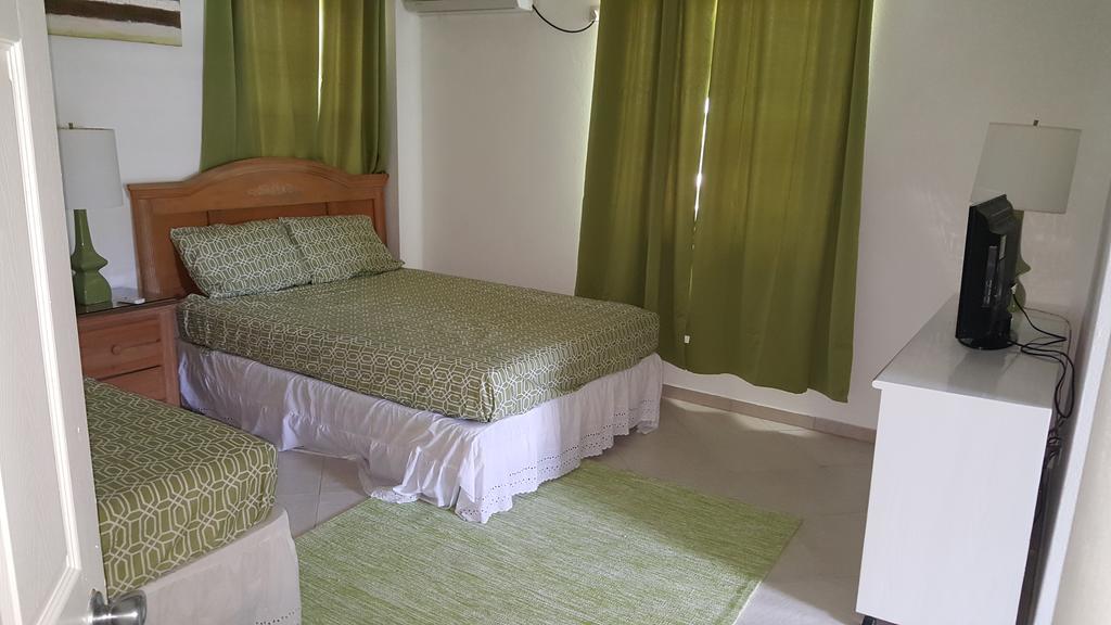 Worthing Beach Apartments Bridgetown Dış mekan fotoğraf