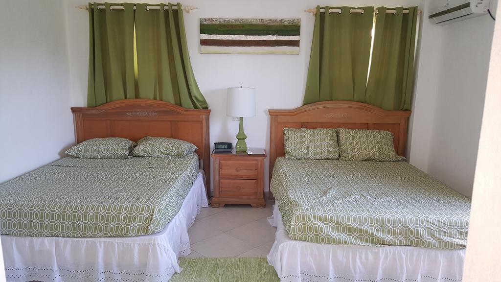 Worthing Beach Apartments Bridgetown Dış mekan fotoğraf